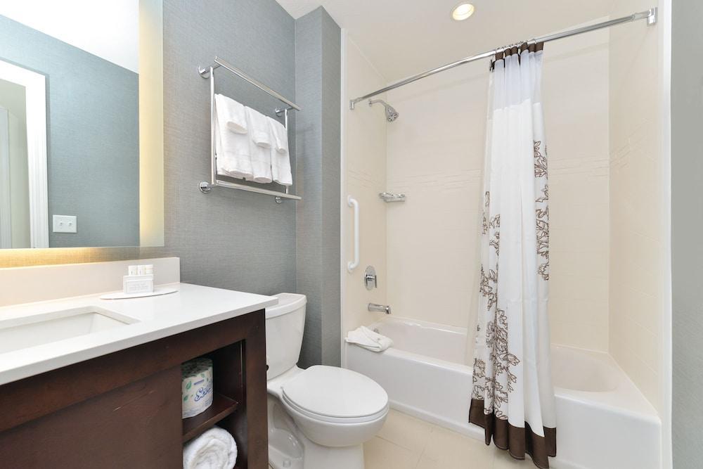 Hampton Inn & Suites Des Moines Downtown Екстер'єр фото