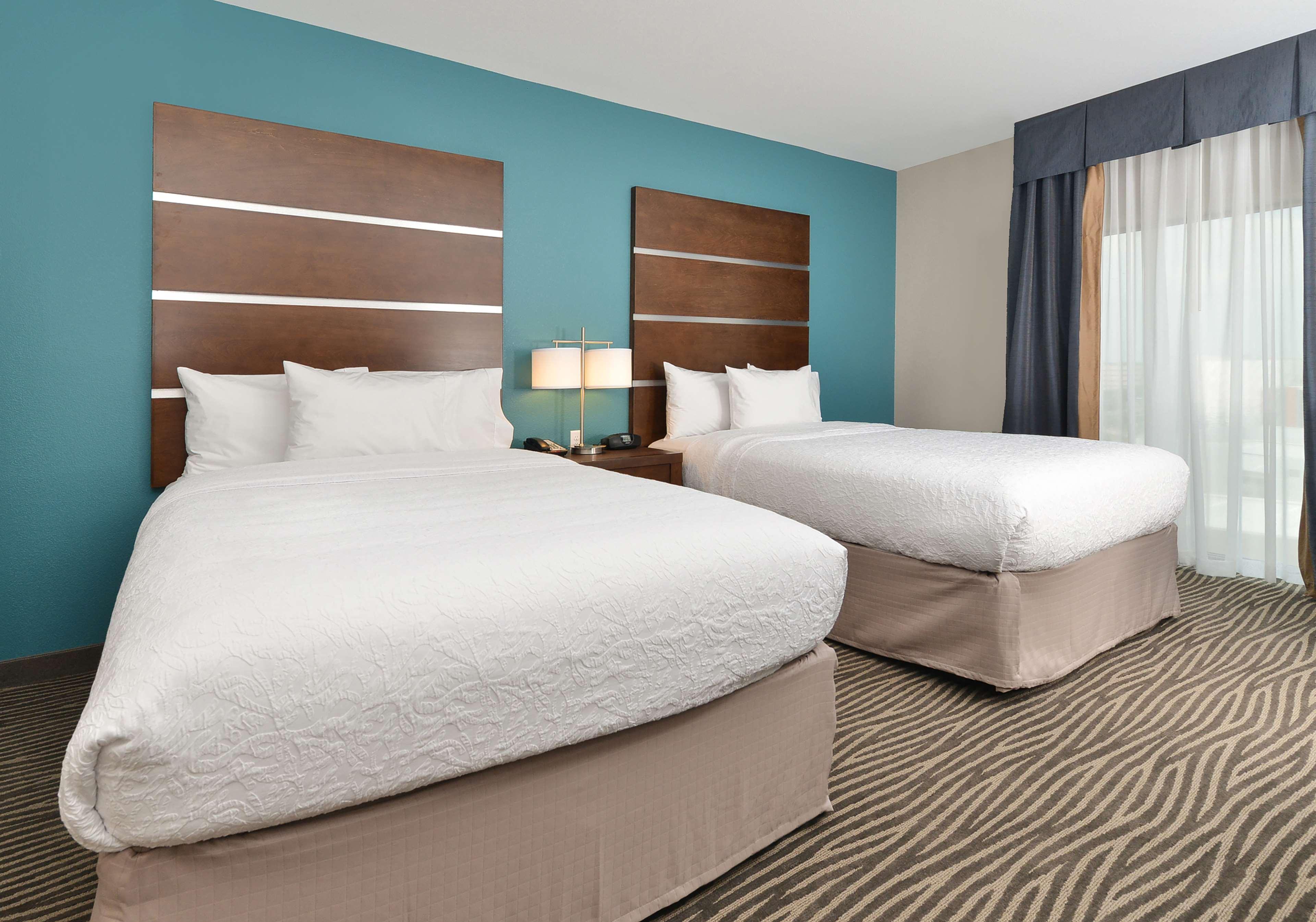 Hampton Inn & Suites Des Moines Downtown Екстер'єр фото