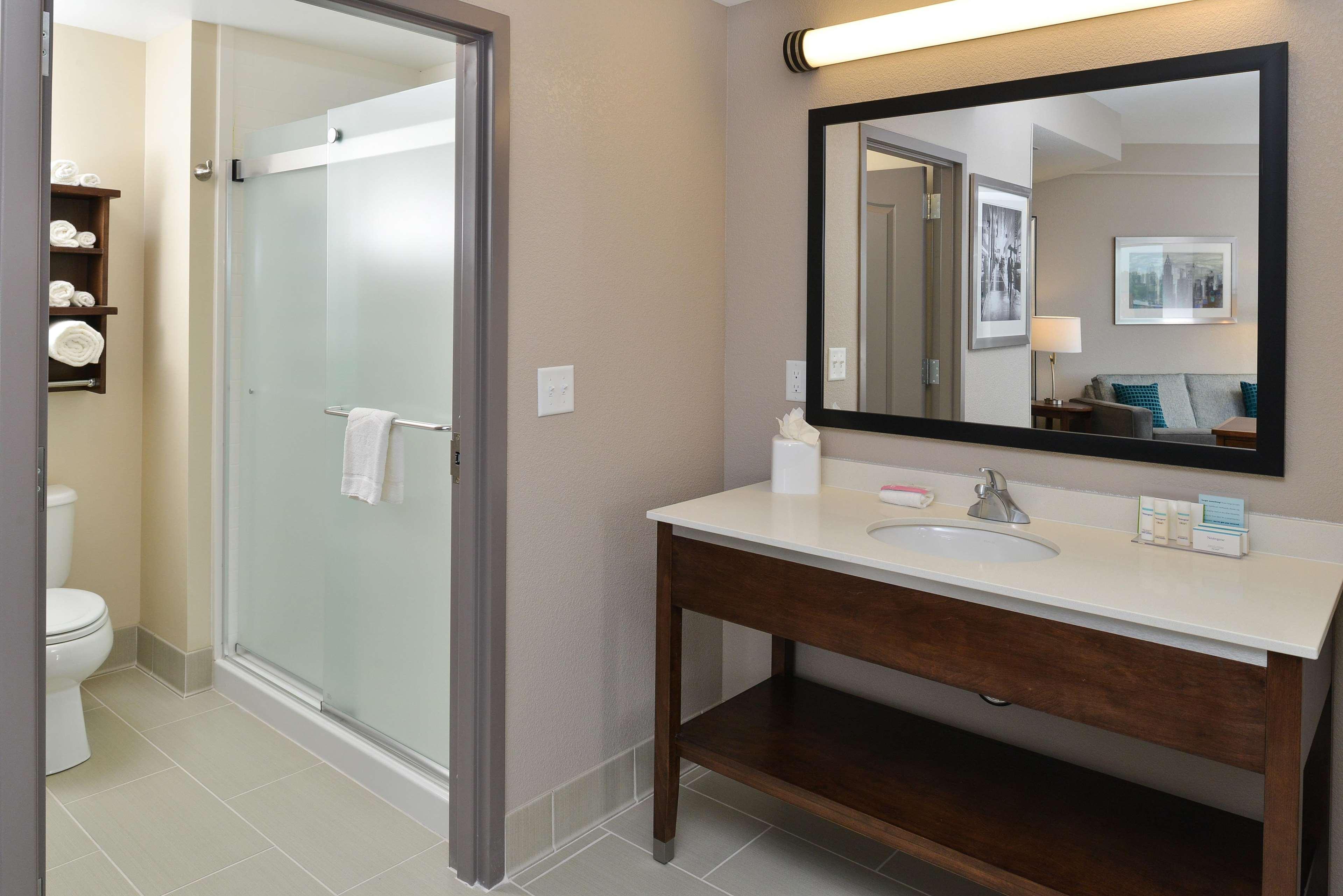 Hampton Inn & Suites Des Moines Downtown Екстер'єр фото