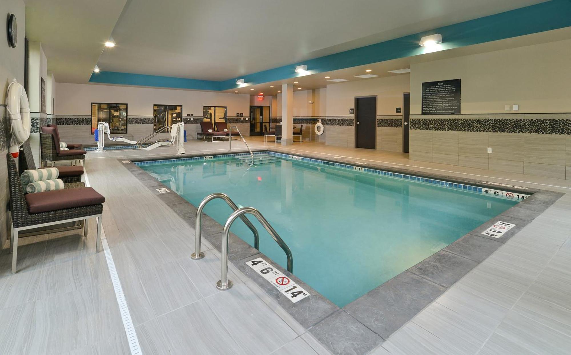 Hampton Inn & Suites Des Moines Downtown Екстер'єр фото