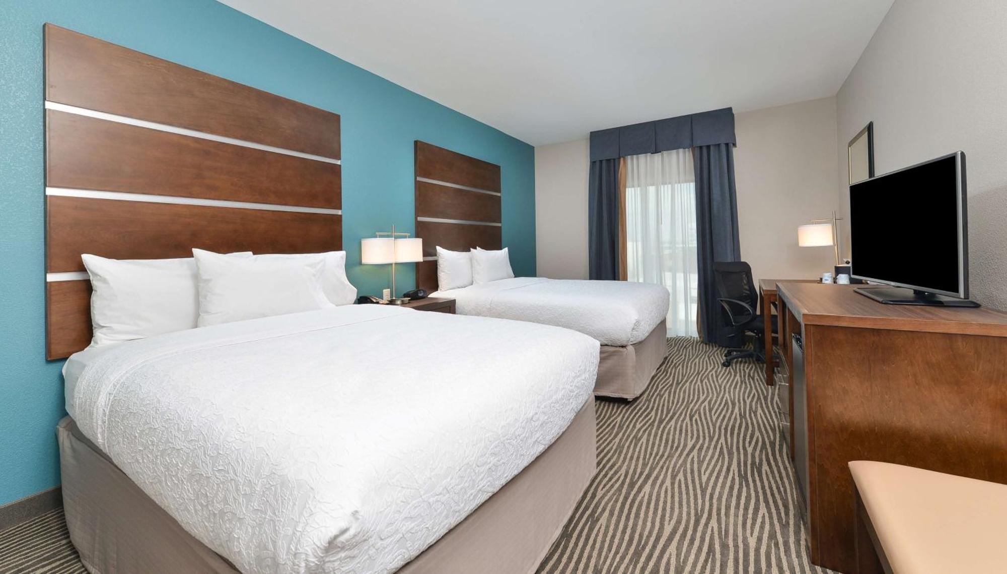 Hampton Inn & Suites Des Moines Downtown Екстер'єр фото