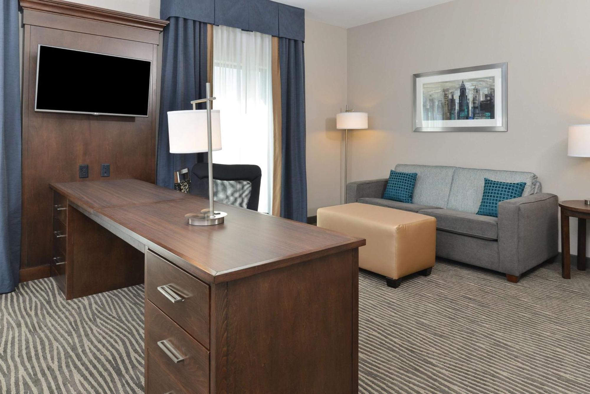 Hampton Inn & Suites Des Moines Downtown Екстер'єр фото