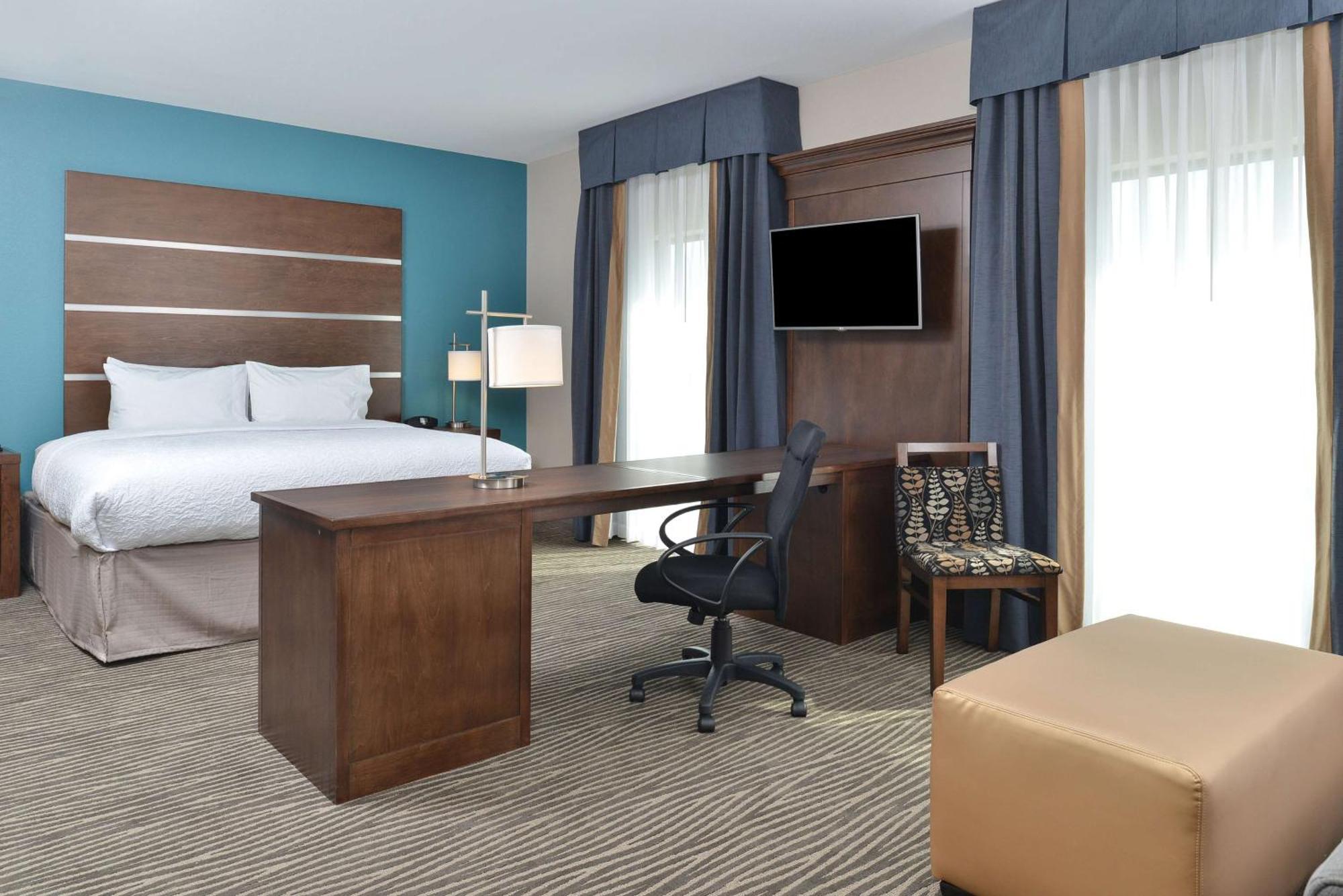 Hampton Inn & Suites Des Moines Downtown Екстер'єр фото