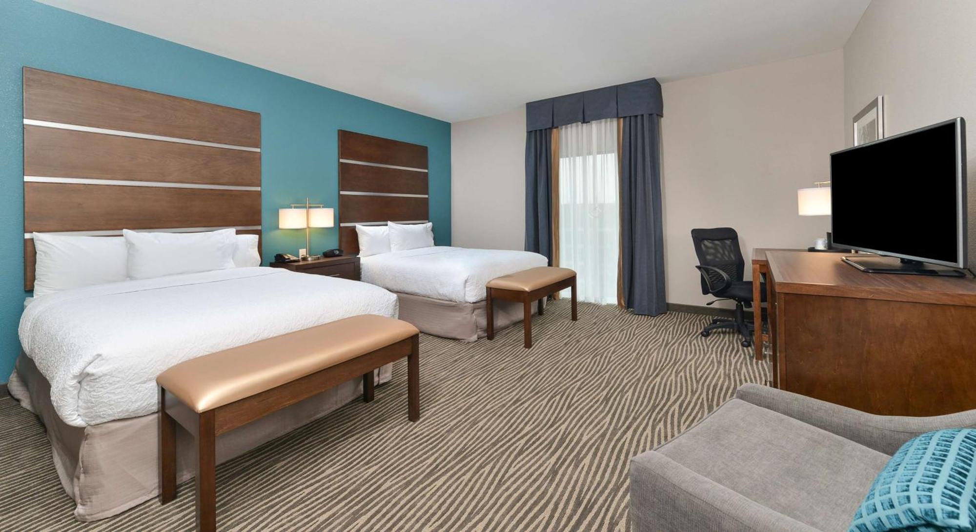 Hampton Inn & Suites Des Moines Downtown Екстер'єр фото