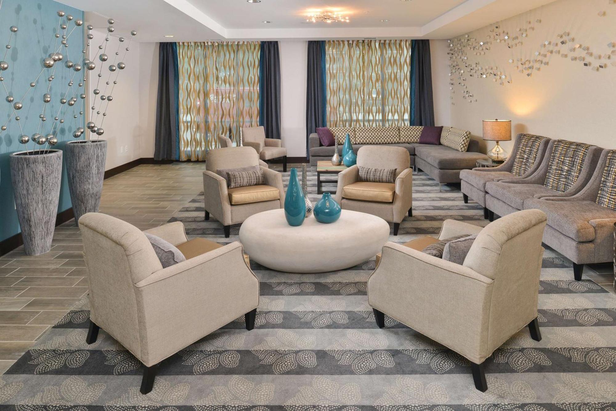 Hampton Inn & Suites Des Moines Downtown Екстер'єр фото