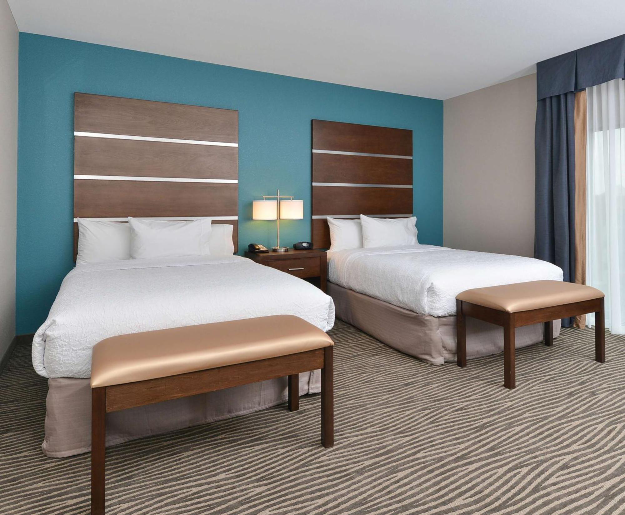 Hampton Inn & Suites Des Moines Downtown Екстер'єр фото