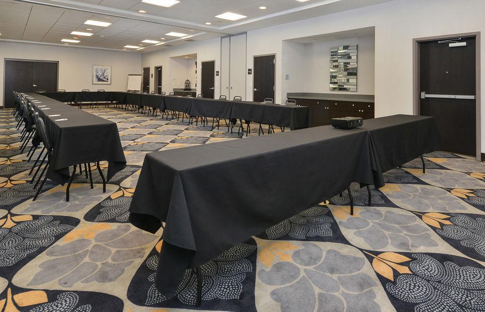 Hampton Inn & Suites Des Moines Downtown Екстер'єр фото
