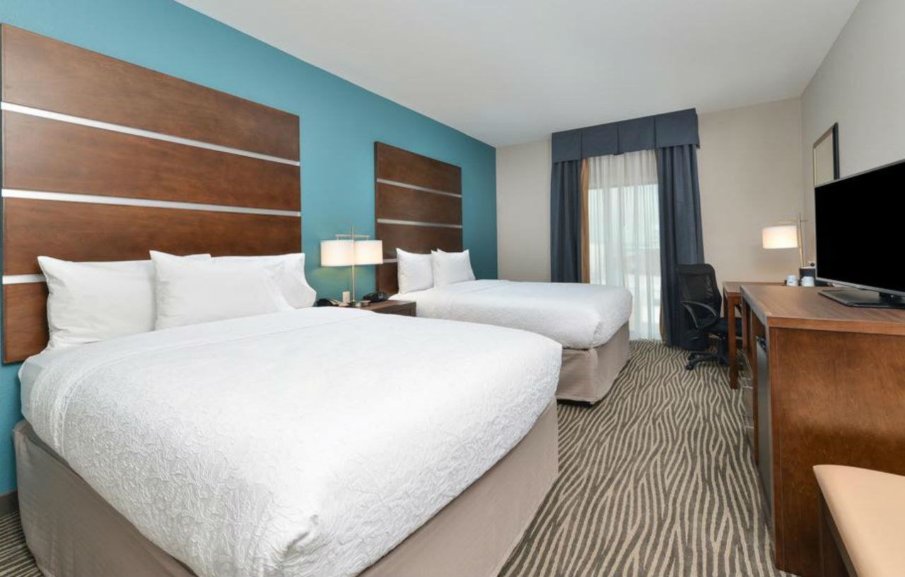 Hampton Inn & Suites Des Moines Downtown Екстер'єр фото