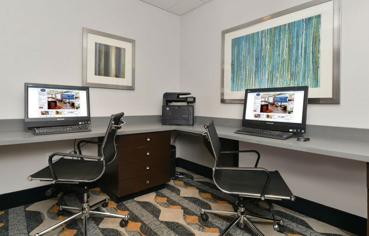Hampton Inn & Suites Des Moines Downtown Екстер'єр фото